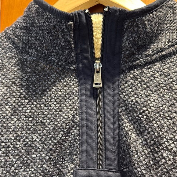 Orvis- Men's Navy/Gray Quarter-Zip pull over - Picture 3 of 5